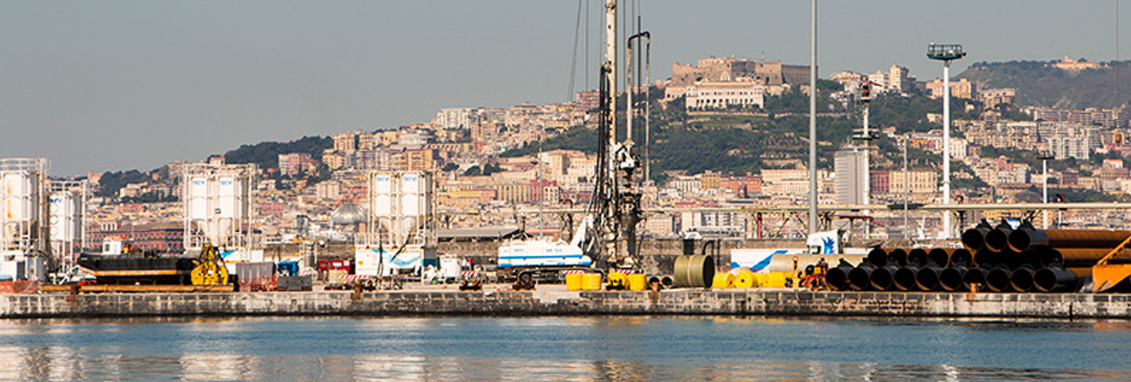 Napoli Limanı, İtalya